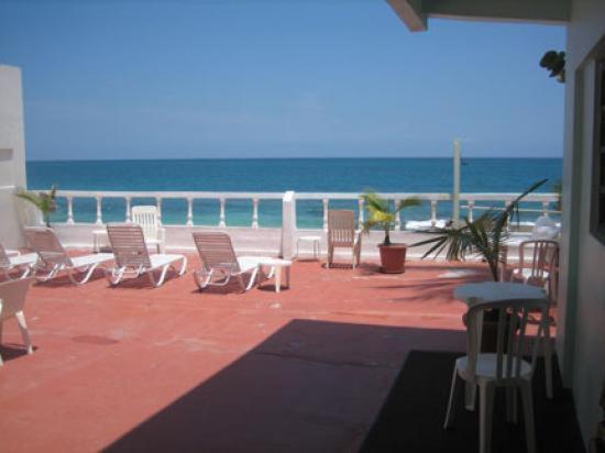 Aleli By The Sea Guest House San Juan Exterior foto