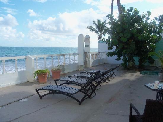 Aleli By The Sea Guest House San Juan Exterior foto